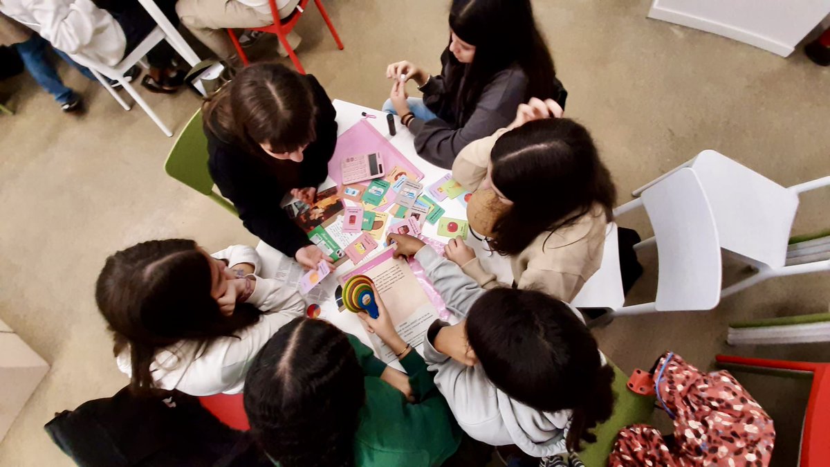 L’alumnat de 2n d’ESO, al ScapeBox de Cosmofruita, ha treballat i reflexionat sobre sis aspectes relacionats amb la sostenibilitat.
<a href="/IceUdl/">ICE UdL</a> <a href="/Afrucat/">Afrucat</a> #sostenibilitat #sc2024 #sc24cat #sc24guindavols