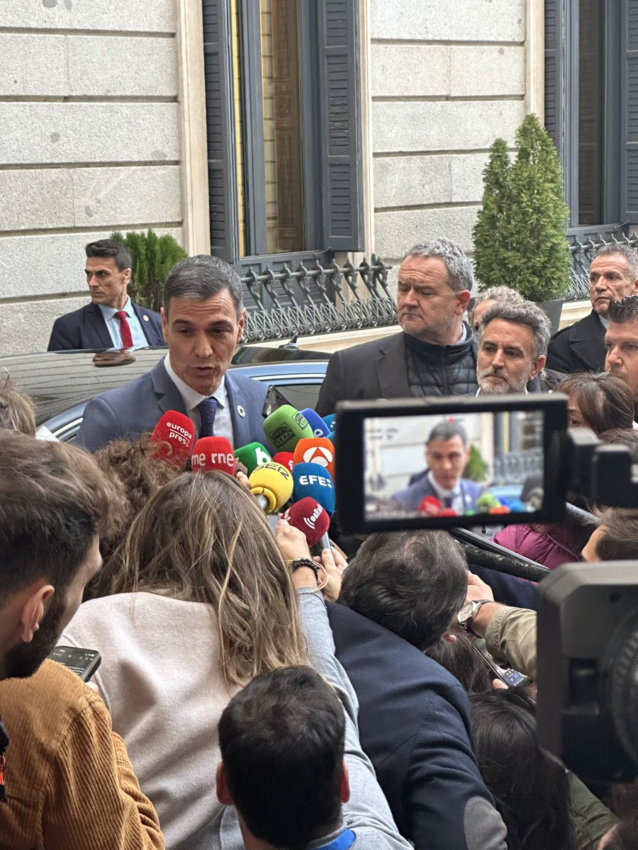 Antón Martín López tweet media