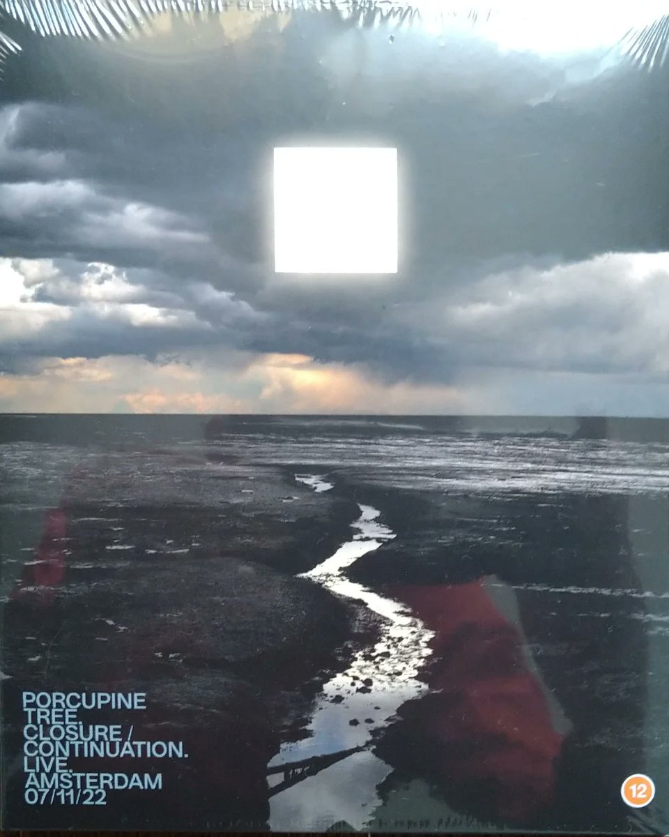 inachans's tweet photo. CLOSURE / CONTINUATION. LIVE. AMSTERDAM 07/11/22 (CLOSURE/CONTINUATION.LIVE)また観ています。素晴らしいライブです…はい‼️ #porcupinetree #closurecontinuation #live #Bluray #dvd https://t.co/Fbd07whP12