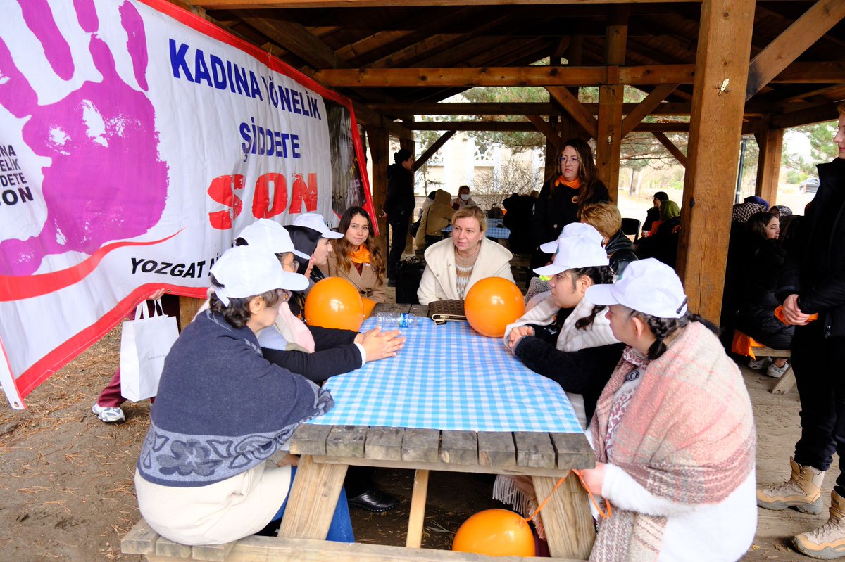 Çamlık Milli Parkı’nda Kadına Yönelik Şiddete Karşı Farkındalık Yürüyüşü Düzenlendi                       

Valiliğimiz koordinesinde, Aile ve Sosyal Hizmetler İl Müdürlüğü tarafından Kadına Yönelik Şiddetle Mücadele Programı çerçevesinde, kadına yönelik şiddet sorununa dikkat