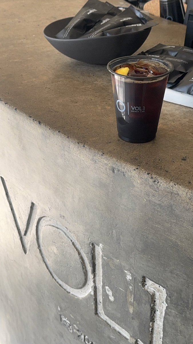 قهوة والقلب متهني ومسّرور 🎀.