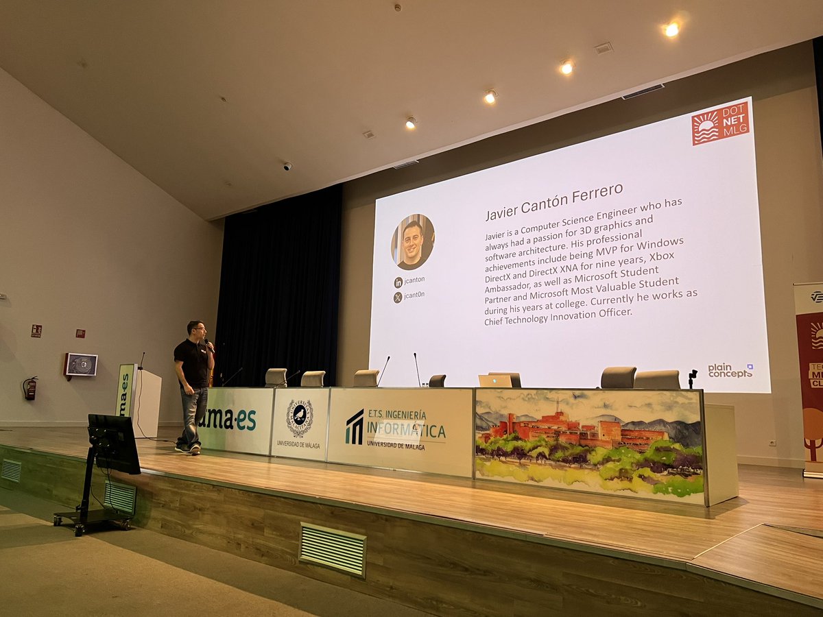 Viendo al gran <a href="/jcant0n/">JavierCantonFerrero</a> en su charla sobre pair programming con IA en .Net <a href="/dotnetmalaga/">dotnetMALAGA</a> #dotnetmalaga