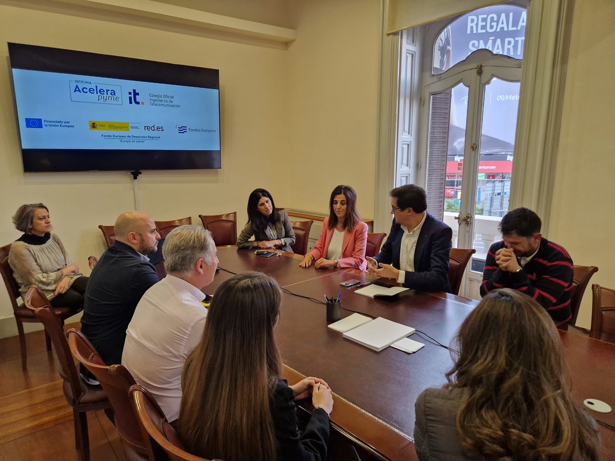 Escuchando a emprendedores sobre su experiencia con Kit Digital, que ha llegado ya a 530.000 PYMES y autónomos en toda España.

Muchas gracias a ⁦<a href="/COIT_AEIT/">COIT_AEIT</a>⁩ y ⁦<a href="/Acelerapyme/">Acelera pyme</a>⁩ por colaborar con el Gobierno para que las ayudas lleguen a todos los rincones del país.