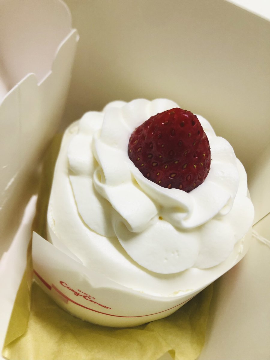 師長さんにケーキ買ってもらっちゃった❤︎
夜勤楽しかったー！