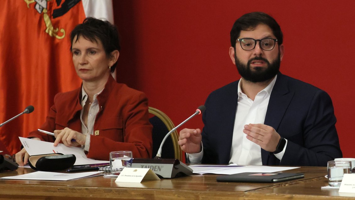 Analista Juan Valdés (PS): El Gobierno debe retomar la agenda tras el caso Monsalve #CooperativaContigo tinyurl.com/2yzkquuf