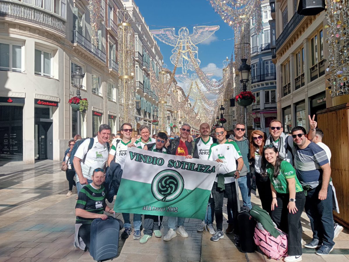 vindiosotileza's tweet photo. On Tour por Málaga 💪🏼💚 https://t.co/v4r7zWiMB3