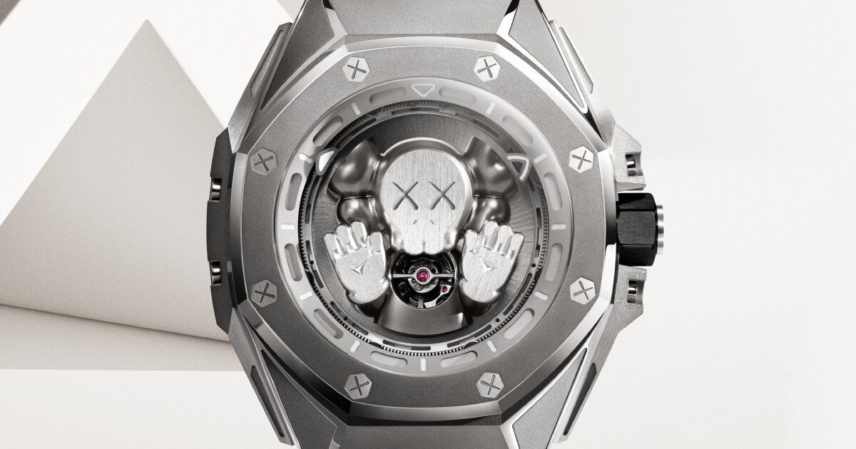 ongriddesign's tweet image. Luxury meets whimsy: Audemars Piguet's new KAWS-designed titanium watch features a playful X-eyed miniature in the dial. Art and horology collide in this exclusive timepiece. #LuxuryDesign #WatchCollecting #ArtMeetsFunction