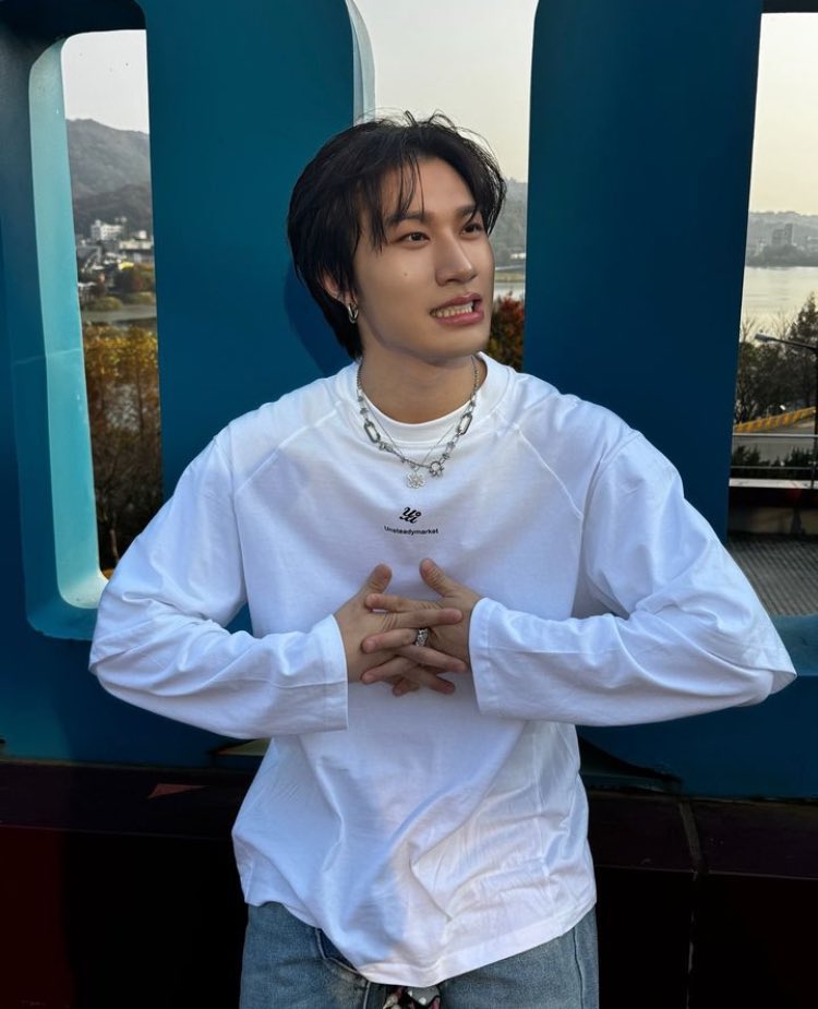 BGYEDAMBR's tweet photo. 23.11.24 | Atualização do Bang em seu Instagram 🫠

#방예담 #BANGYEDAM https://t.co/U0Qb0itkKz
