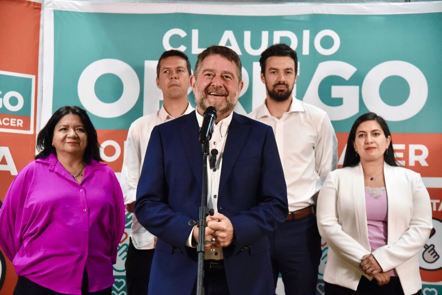 rsalvop's tweet photo. Vote por Claudio Orrego.
Tayectoria de trabajo público, basada en el respeto por el adversario y la colaboración con todos los sectores.
Votar por Claudio es:
Experiencia
Diálogo sin odiosidad
Y construccion de un Chile más justo y equitativo.

Seamos serios.
Vote
@Orrego 
Con C https://t.co/QSlT8baGtU