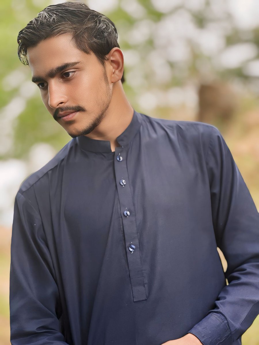 جیسے دن کی روشنی رات کے اندھیروں کو مٹا دیتی ہے، ویسے ہی نمازِ فجر زندگی کے مسائل اور پریشانیوں کو ختم کر دیتی ہے۔ ❤️ 💯