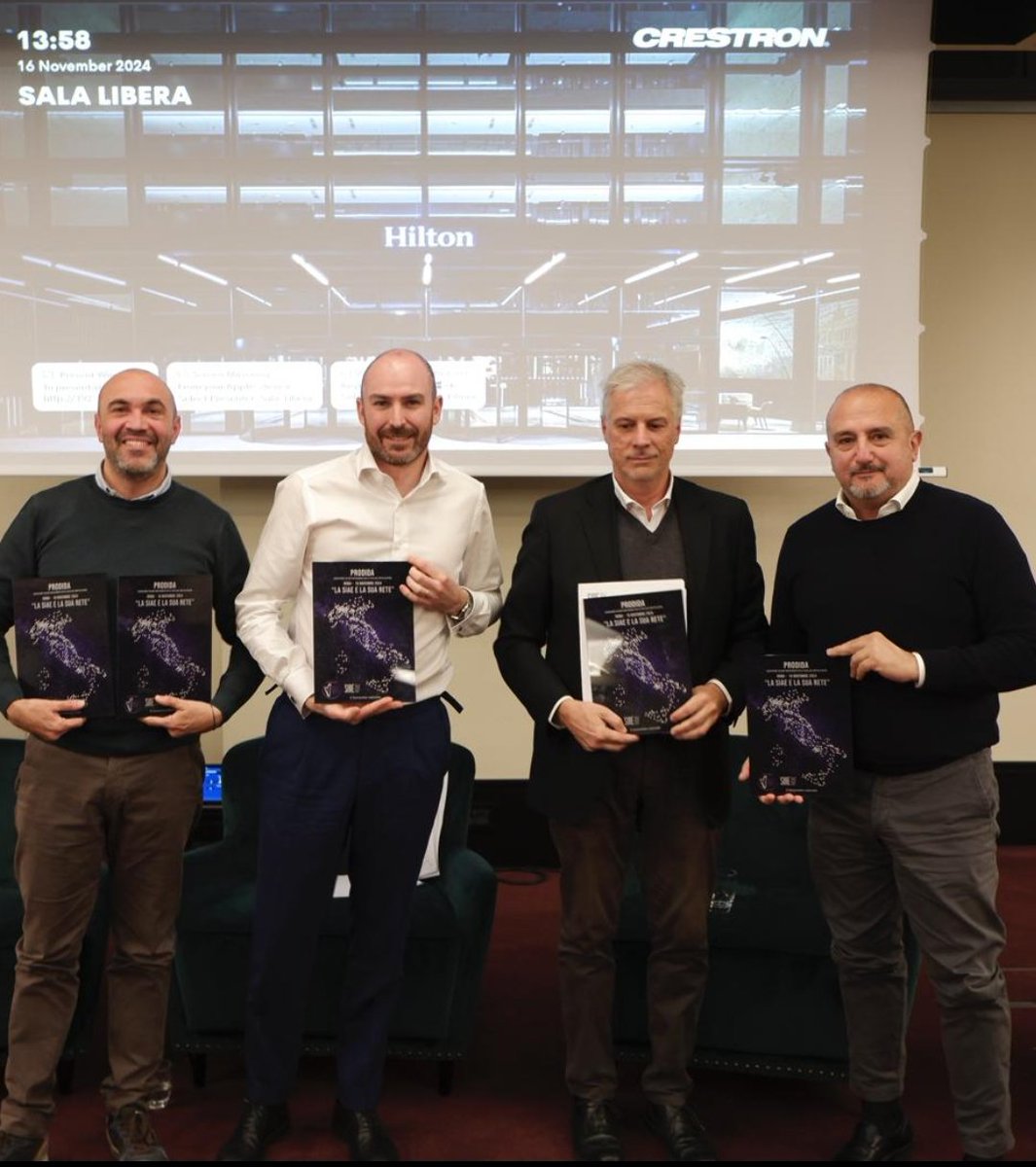 assprodida's tweet photo. L'incontro tra @SIAE_Official e i suoi #professionisti
Il confronto e la condivisione sono la base più solida per affrontare il futuro e vincere le sfide che ci attendono
Insieme di fanno le cose migliori
#professionistideldirittodautore 
#ildirittodichicrea 
#patrimonioculturale https://t.co/dR1n3Mt4NW