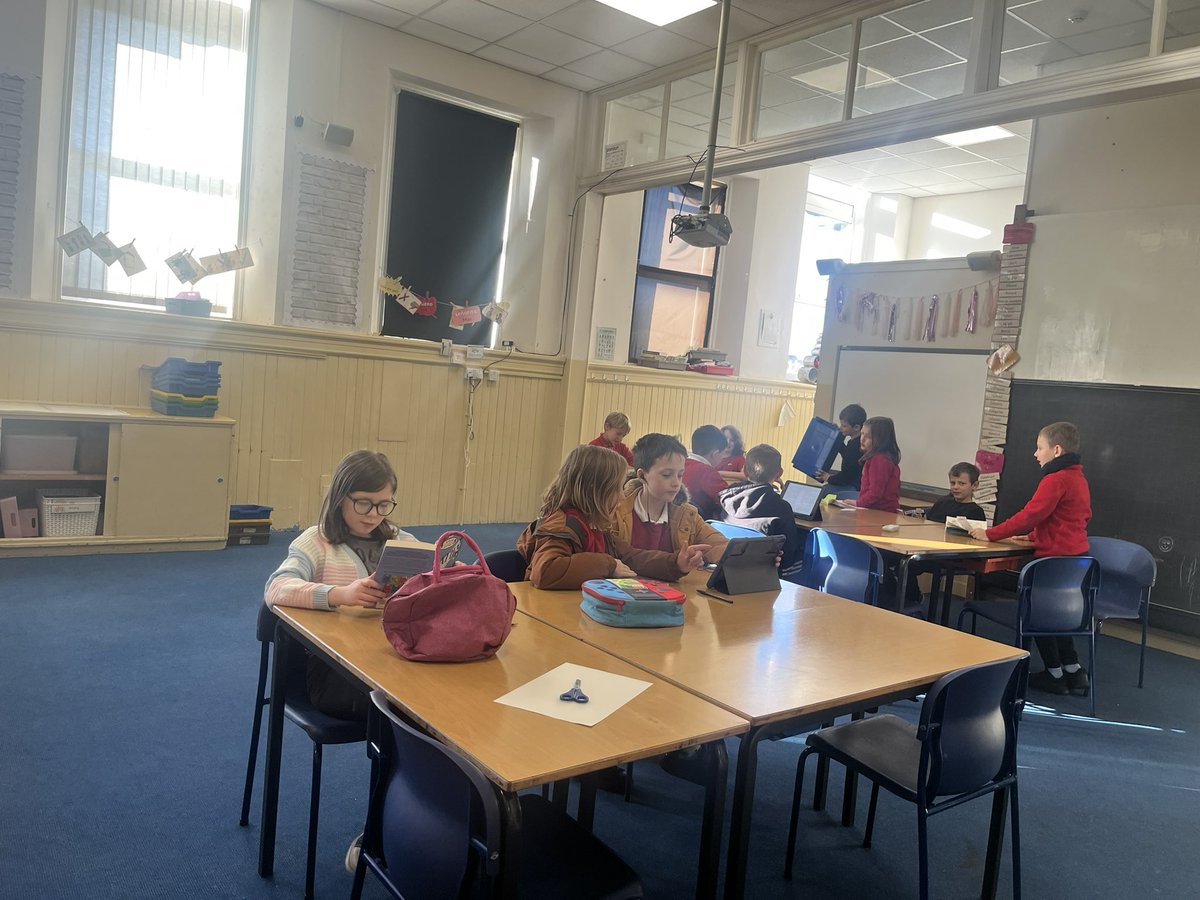 ReadingRocksCPS's tweet photo. Wednesday we held our P4-7 Lunch time reading club as part of Book Week Scotland 📚📚 https://t.co/UuvNUROS5s
