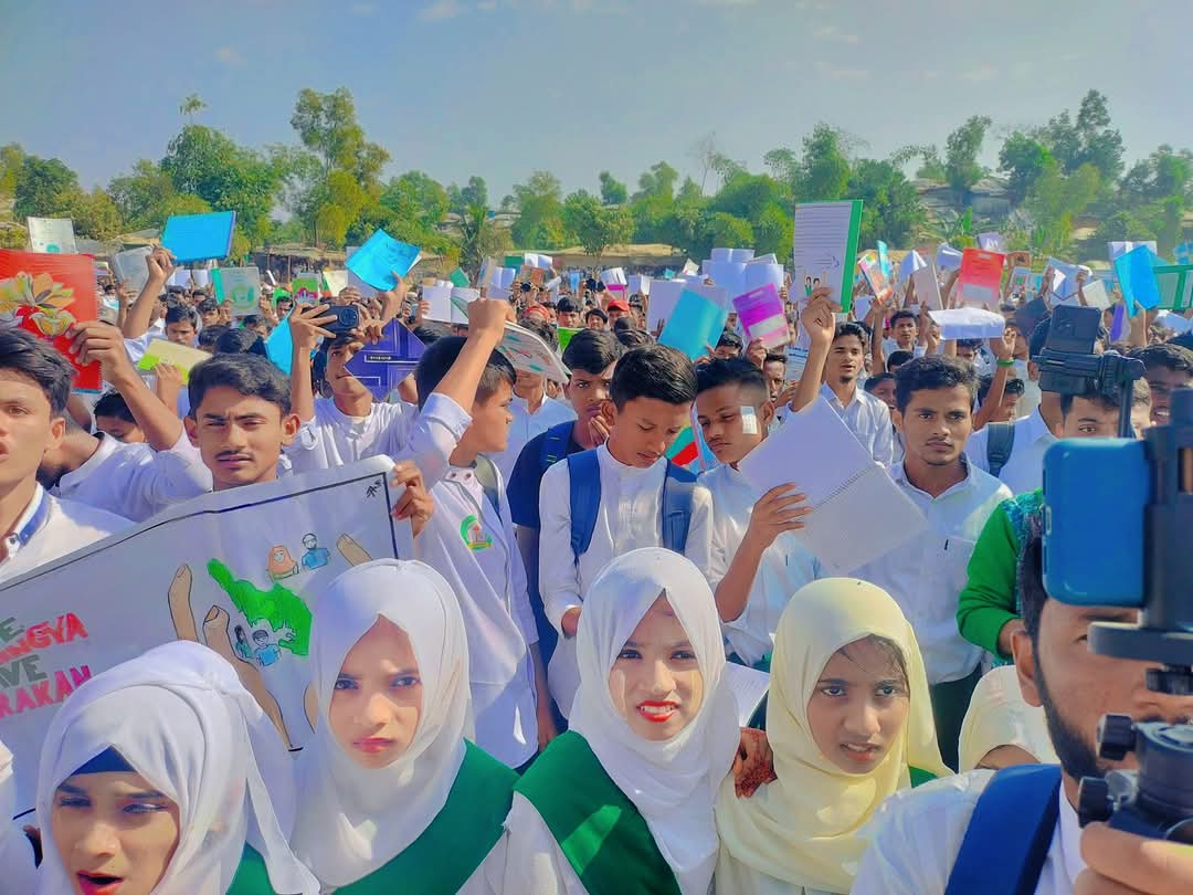 MayyuKalam's tweet photo. #Rohingya Youths Movement for #Arakan. https://t.co/qLZjo1TjEo