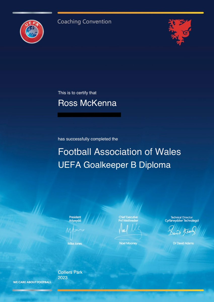rossmckenna_'s tweet photo. Delighted to have received my FAW/UEFA Goalkeepers B Licence.

A big thanks to Harri, Connor &amp; Paul for their support throughout the course. Looking forward to continuing the journey🧤⚽️ @FAWCoachEd https://t.co/qYJsfuDyt5