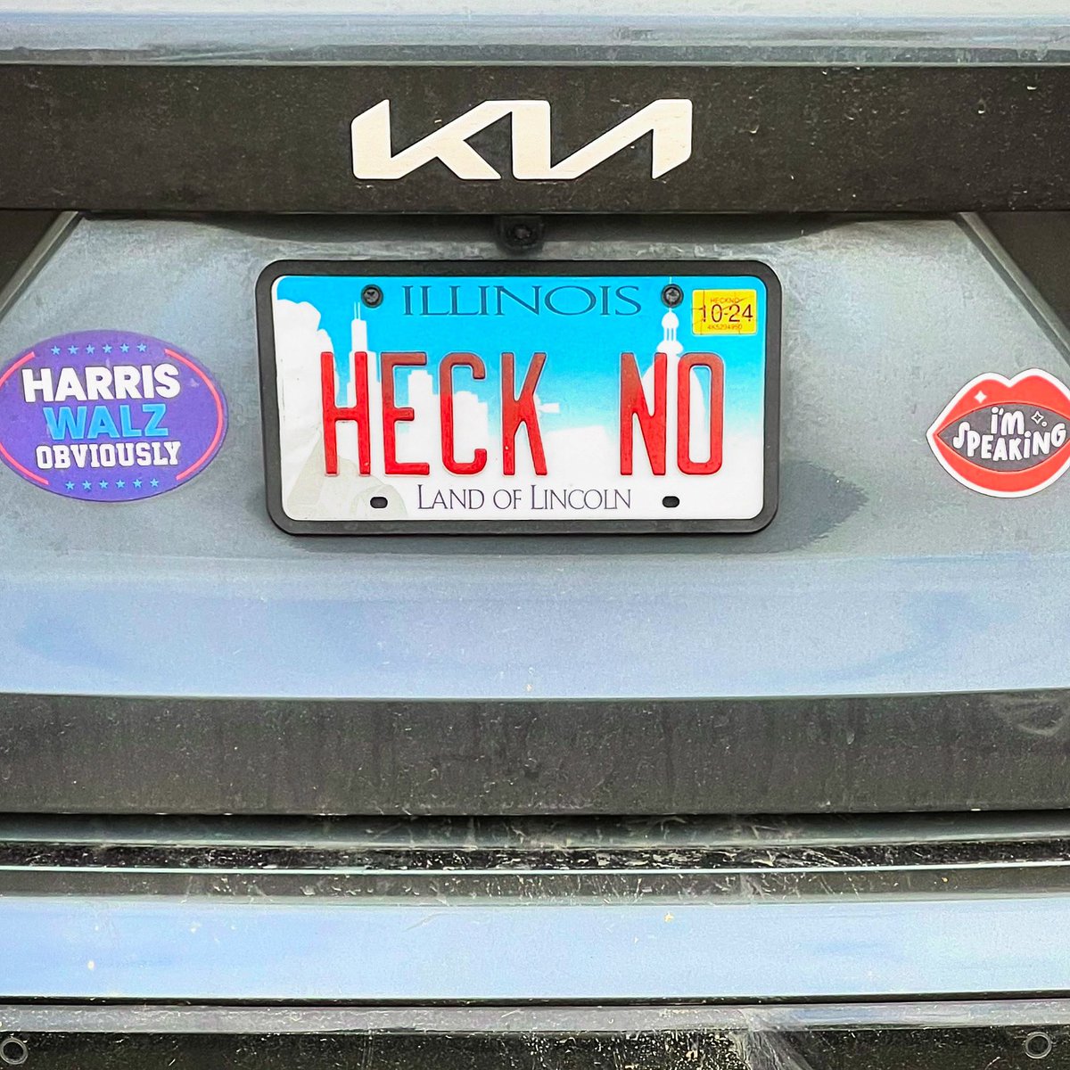 r_fototkr's tweet photo. Morning
#readitandweep #currentmood #heckno #vanityplate #expired @Kia https://t.co/okdIlvpzH1