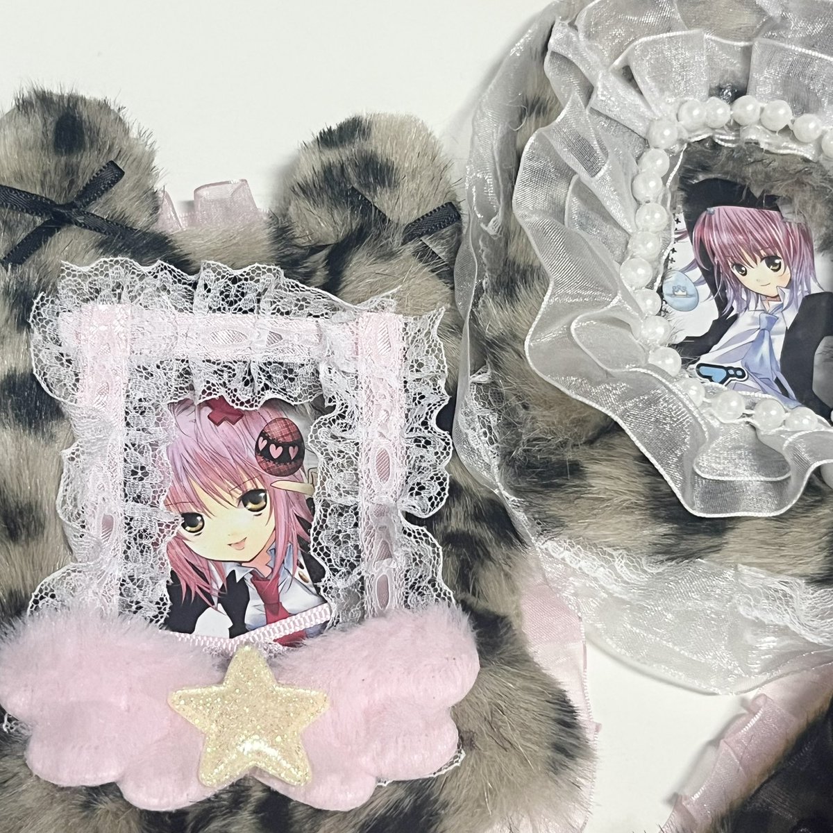 PRONEET_PR's tweet photo. 🐰うさみみorくまみみ🧸

どっちが好き？ᡣ𐭩,,>・<,,))♡〜.*･ﾟ

#ハンドメイドで冬を楽しもう #トレカケースデコ https://t.co/QiPGRF0Ckg