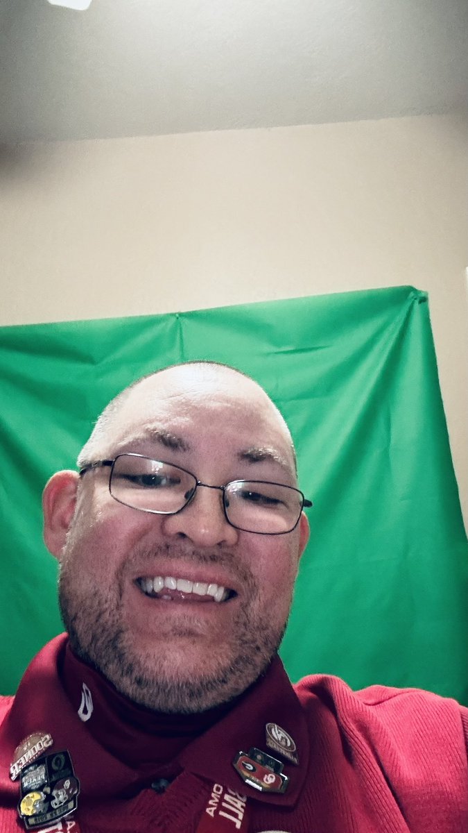 TheHypeManHarry's tweet image. @Cap_405 @Crimson_Cap @ChadPSmith_ @tierani_kristen @KKirtley26 @KeyholePod @IAmMattBurton @BradyDoesSports @PaytonGlen
#ArbuckleToNorman
#CrimsonPrOUd OU Undershirt/Polo/SweaterVest and of course my OU red shoes and hat #WhoseWithMe #BoomerSooner #BeatBama #1ShadeofCrimson