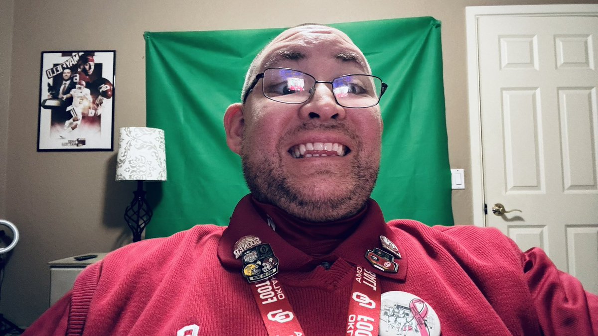 TheHypeManHarry's tweet image. @Cap_405 @Crimson_Cap @ChadPSmith_ @tierani_kristen @KKirtley26 @KeyholePod @IAmMattBurton @BradyDoesSports @PaytonGlen
#ArbuckleToNorman
#CrimsonPrOUd OU Undershirt/Polo/SweaterVest and of course my OU red shoes and hat #WhoseWithMe #BoomerSooner #BeatBama #1ShadeofCrimson