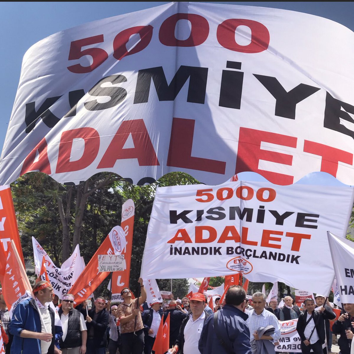 Kazanılmış haklarımız ıkinci kez masada bırakıldı!!

Bizler 50 / 55 yaş üstü kadınlarız mağdurlar adalet istiyor..

5000 Kısmi Emeklilik ‼️ 

<a href="/RTErdogan/">Recep Tayyip Erdoğan</a>
<a href="/isikhanvedat/">Prof. Dr. Vedat Işıkhan</a>
<a href="/vedatbilgn/">Vedat Bilgin</a>

👇👇
#5000KısmiHakYasaşart
#intibakHakSeyyanen20Binşart