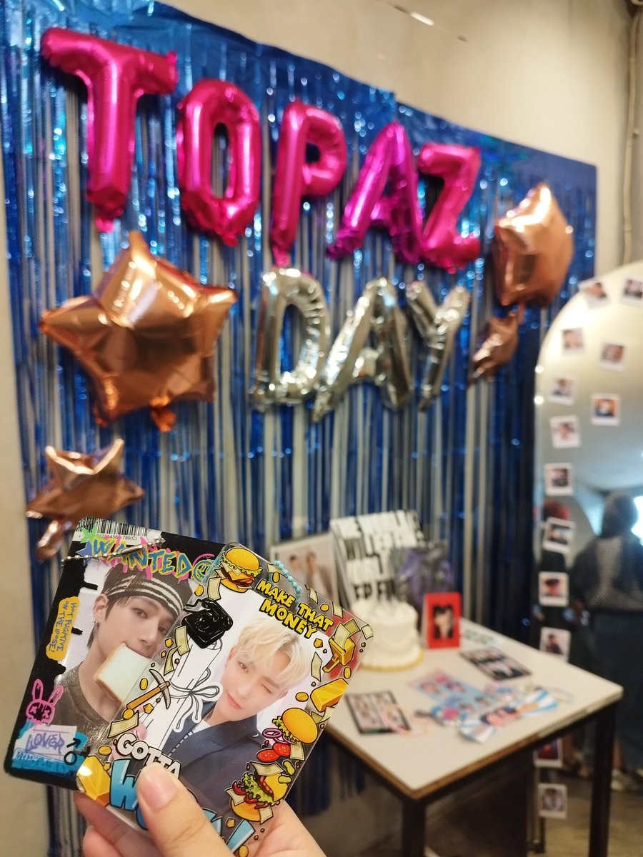 hwa_kkyun's tweet photo. Thankyou @1024street for the topaz event!! Can't wait for the next event hehe~ https://t.co/JdaYcHdDSW