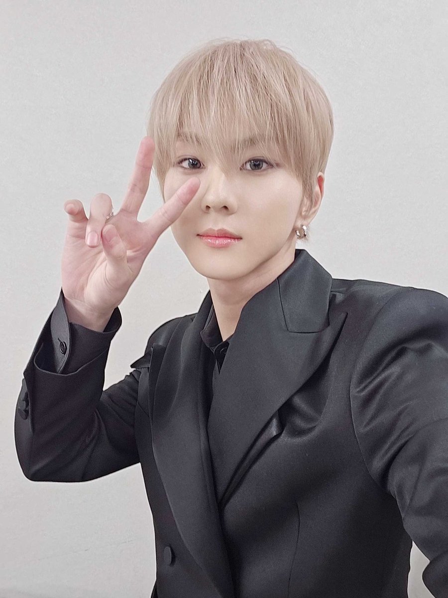 JUNGWONGLOBAL's tweet photo. #정원 🌟 | 241123

WEVERSE POST 

🐈: ✌️

#ENHYPEN_JUNGWON #JUNGWON  #엔하이픈_정원 @ENHYPEN_members @ENHYPEN https://t.co/LjB57gHyUu