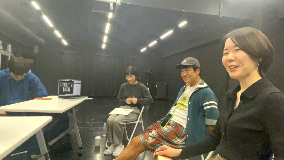 ＼　合同ディスカッションを実施💬　／
🔵BRIDGE クリエーション編🔵
bridge-precog.studio.site

◉新聞家／村社祐太朗：メンター山崎広太さん
◉譜面絵画：メンター山口真樹子さん

呉宮百合香さんをゲストアドバイザーにお迎えし、2団体合同で発表する作品についてディスカッションを行いました！