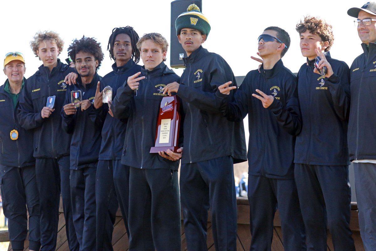 🏆 The Woodbridge High School boys cross country team has once again etched its name in history, claiming a second consecutive Class 6 State Championship title. 👏 

📸: Bill Kamenjar/For InsideNoVa