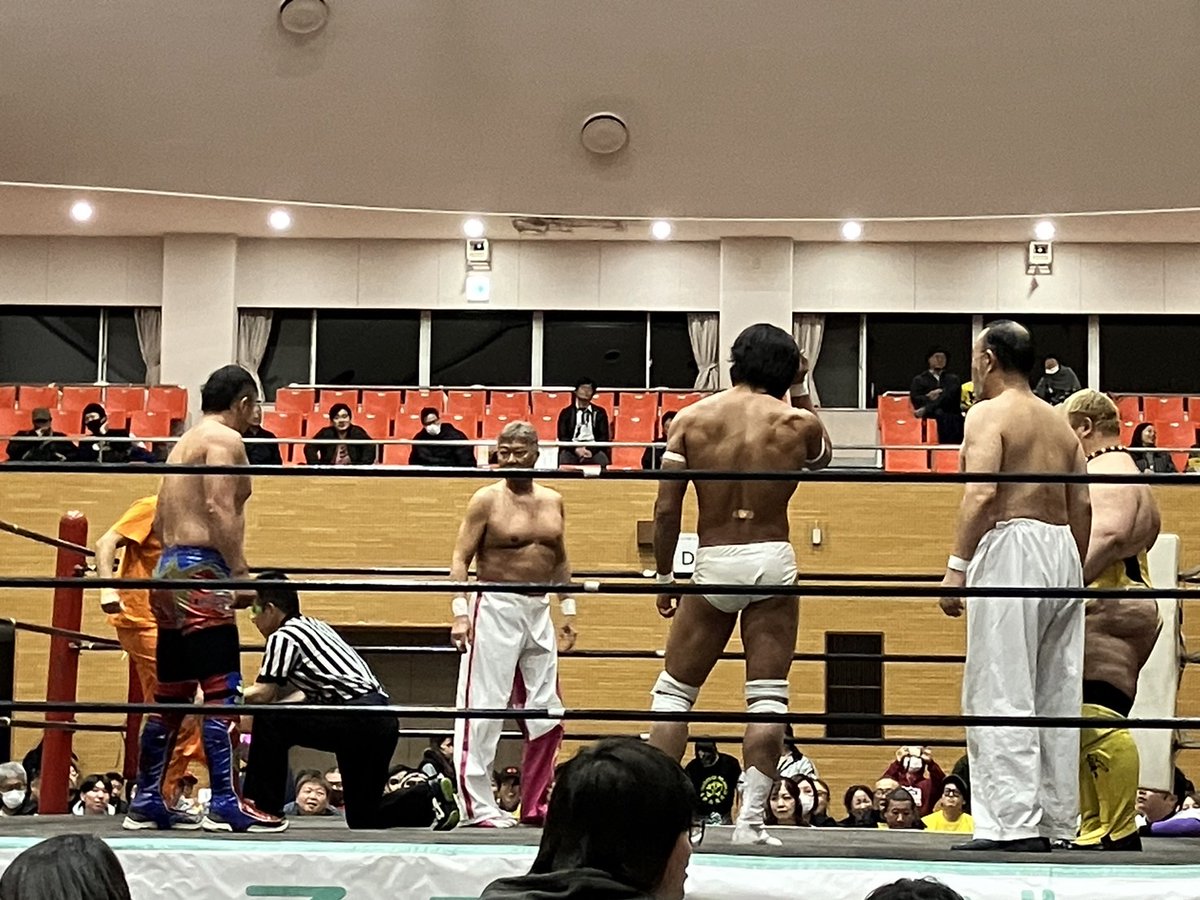 hsi3pWToNJXPD21's tweet photo. 今日の推し
(光っちゃって… 🙅)
#KAMIKAZE 選手
#mbwp https://t.co/1FtJ3laTaC