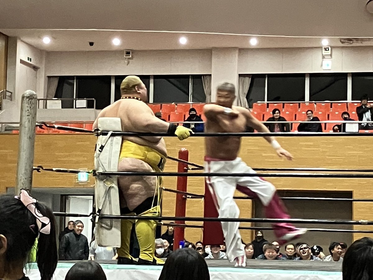hsi3pWToNJXPD21's tweet photo. 今日の推し
(光っちゃって… 🙅)
#KAMIKAZE 選手
#mbwp https://t.co/1FtJ3laTaC