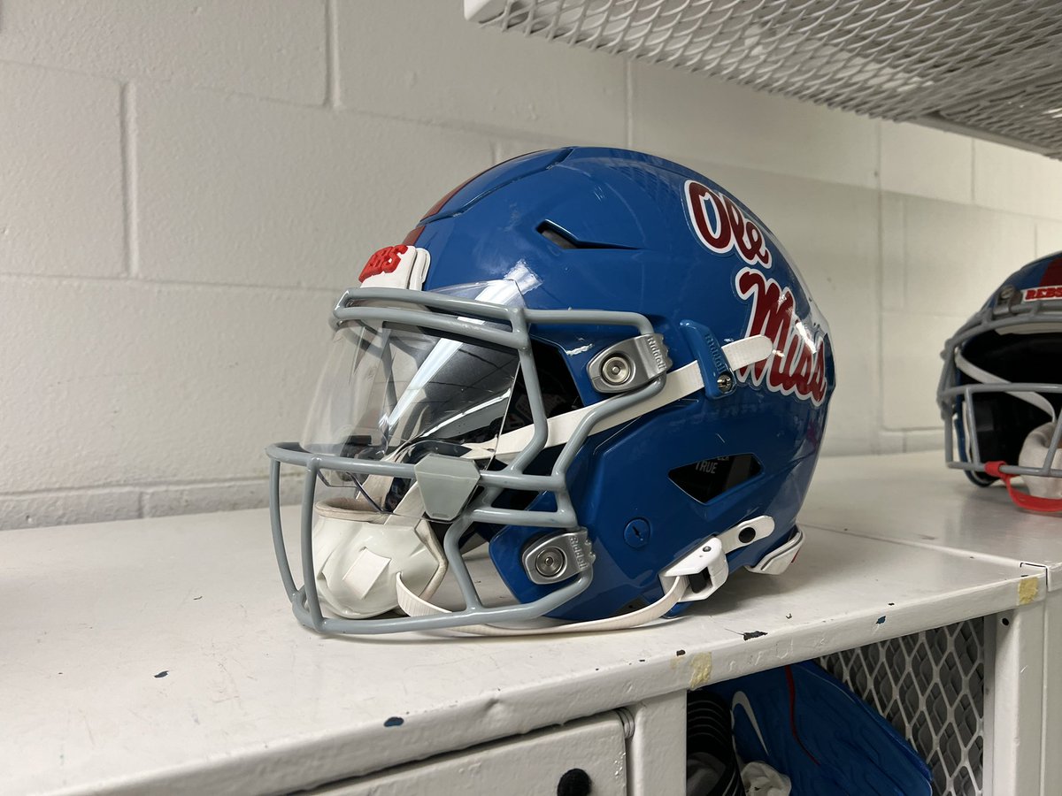 Powder blue lids are ready for The Swamp! Hotty Toddy!