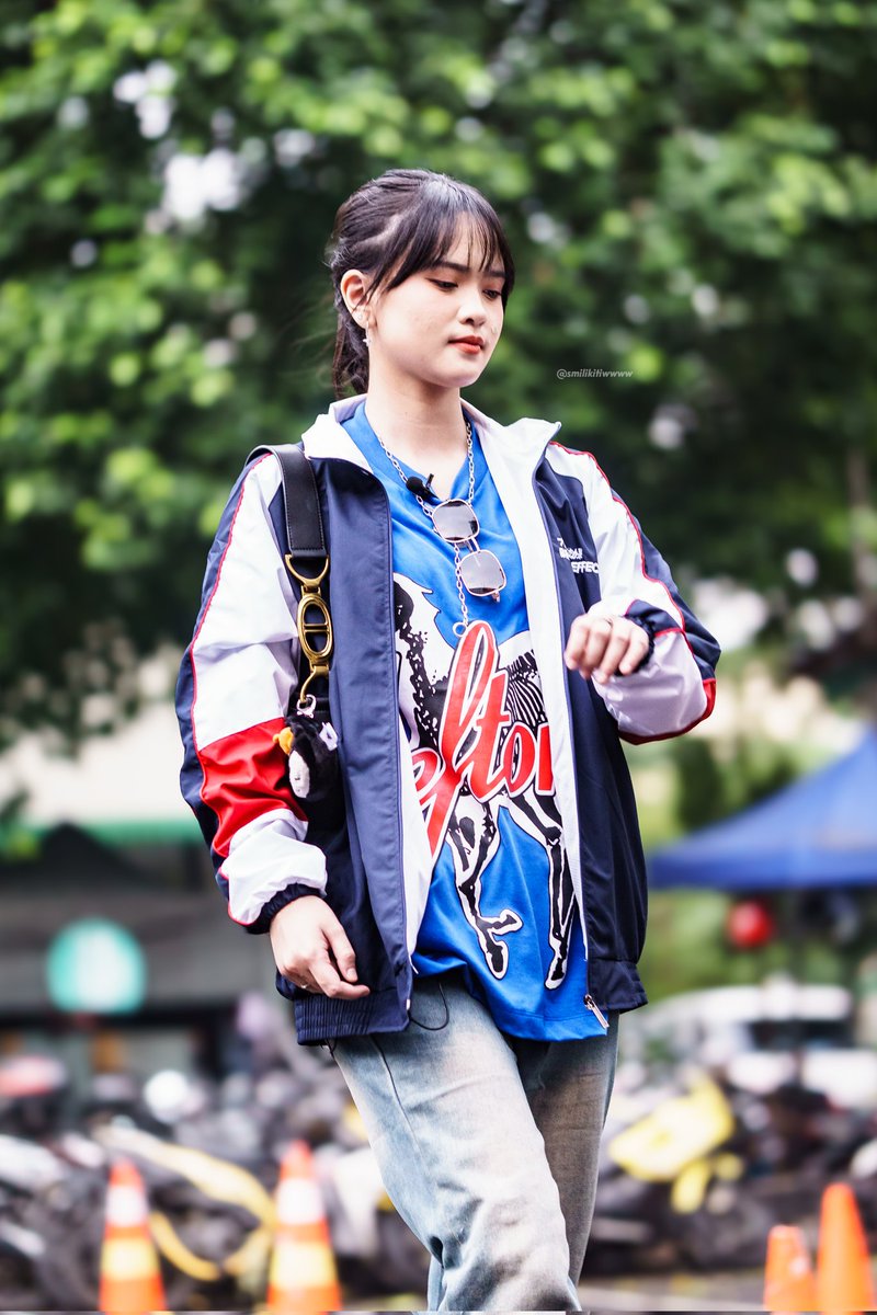 smilikitiwwww's tweet photo. Cool 🥶

[23112024]
📍Event Fazzio || Gor Bulungan Jaksel
- @AdelRevaaa

#RevaFidela #Smilikitiwwww https://t.co/3HsysWvClV