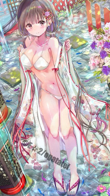 沐浴中の白ビキニ巫女さん 