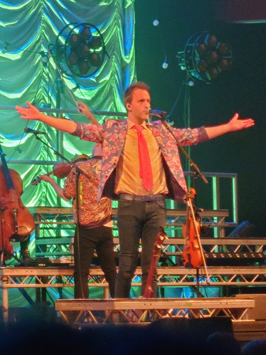 TheRotundas tweet media