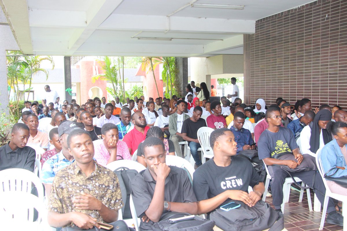 #DevFestCloudAbidjan 2024 

Début des activités avec l'arrivée,  l'installation et la keynote 🤩🎊

C'est lancé 🥳🥳🥳

Pour vos questions: cloud.abidjan.devfest.africa

#DevFest2024