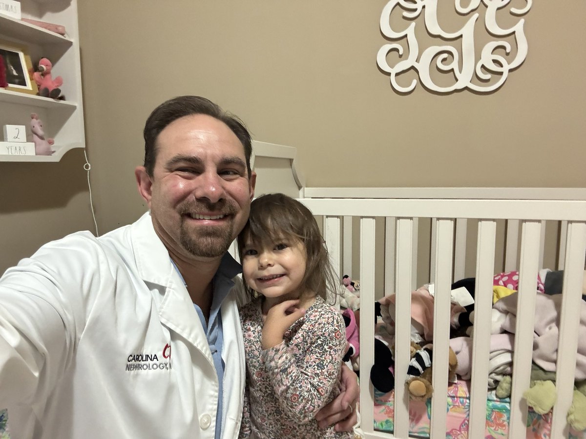 KidneyAide's tweet photo. Heading to work with a sense of purpose but kicked off the day with a joyful celebration of GG's official 3rd birthday and felt grateful to be there when she woke up ❤️😊 #GirlDad https://t.co/67SJRY0gbh
