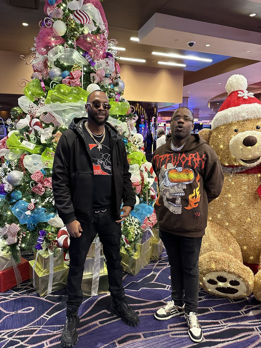 ArchKnows's tweet image. 