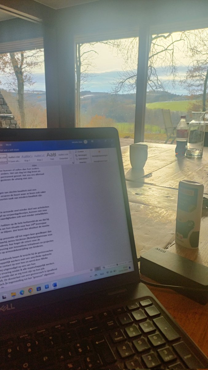 mamiracoli's tweet image. Er zijn werkelijk slechtere plekjes om je te pleuris te werken, denk ik zo 🤩
#projectB