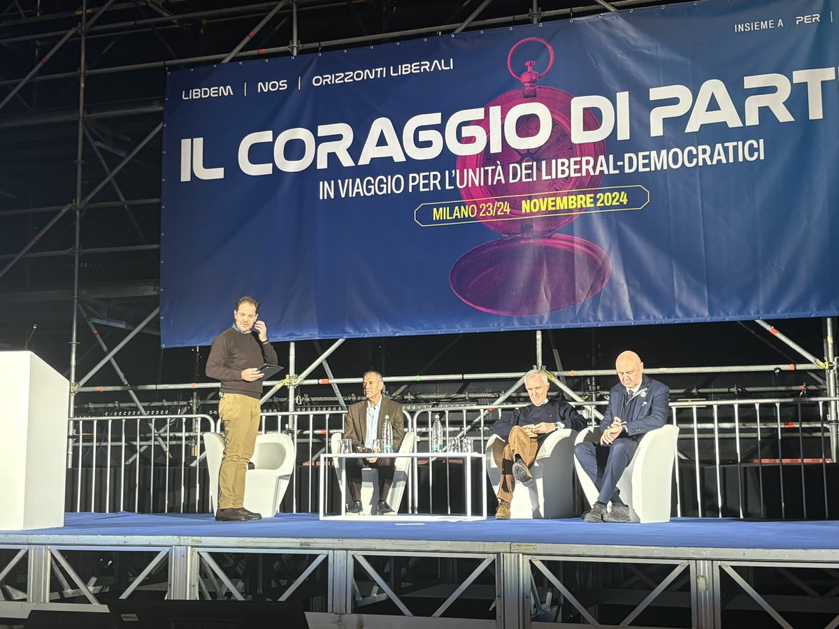 Luigi Marattin (@marattin) on Twitter photo Ora <a href="/andrea_bignami/">Andrea Bignami</a> - capo della redazione economica di Sky - modera un panel economico con <a href="/CottarelliCPI/">Carlo Cottarelli</a> , <a href="/aledenicola/">Alessandro De Nicola</a> e <a href="/carloalberto/">C.A. Carnevale-Maffè</a> . #IlCoraggiodiPartire. #CostituenteLibdem Ora <a href="/andrea_bignami/">Andrea Bignami</a> - capo della redazione economica di Sky - modera un panel economico con <a href="/CottarelliCPI/">Carlo Cottarelli</a> , <a href="/aledenicola/">Alessandro De Nicola</a> e <a href="/carloalberto/">C.A. Carnevale-Maffè</a> . #IlCoraggiodiPartire. #CostituenteLibdem