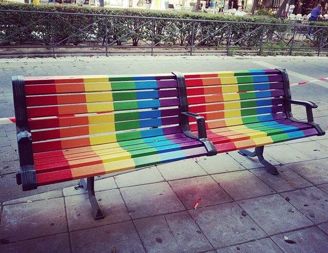 Y tú, ¿en qué gastarías tus impuestos?

Pues esa decisión la tomas cuando votas.