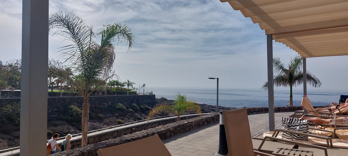 Not a bad day to spend your 26th birthday with the amazing <a href="/jess_codling/">Jess Codling</a> in Playa Paraiso. Here's to many more! #RiuHotel <a href="/RiuHoteles/">RIU Hotels & Resorts</a>