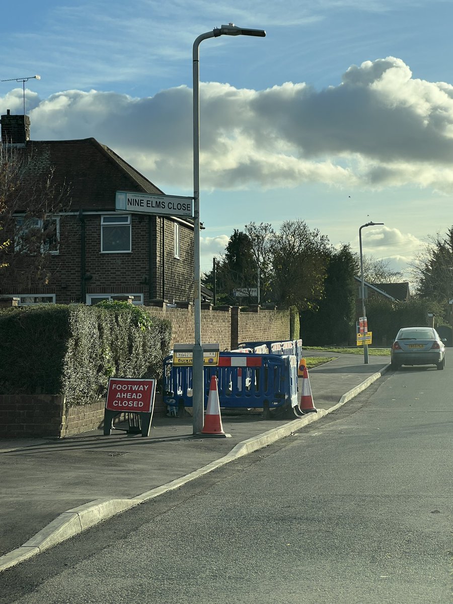 ektagohil95's tweet photo. I’m also pleased to see upgraded new scout hut on Moorfield Road and the ongoing resurfacing of the pavements and roads on Nine Elms Ave.
We’re working hard to deliver the investment and infrastructure #Colham&Cowley residents deserve! #CommunityImprovements https://t.co/E0NMqyscJh