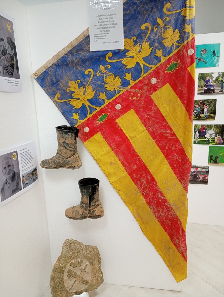 museo_rey's tweet photo. El Museo del Guardia Civil de Navas del Rey quiere agradecer la cantidad de horas de trabajo, esfuerzo y sufrimiento que están viviendo en Valencia por la #Dana.

Es por ello, que desde el día de hoy, el Museo ha expuesto una pequeña exposición que nos ha llegado desde zona Cero https://t.co/AWhzVavPXw