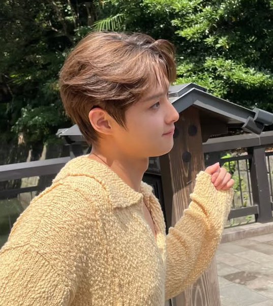 shine_DKZ's tweet photo. 웅냥냥 https://t.co/KTiBySjfSU