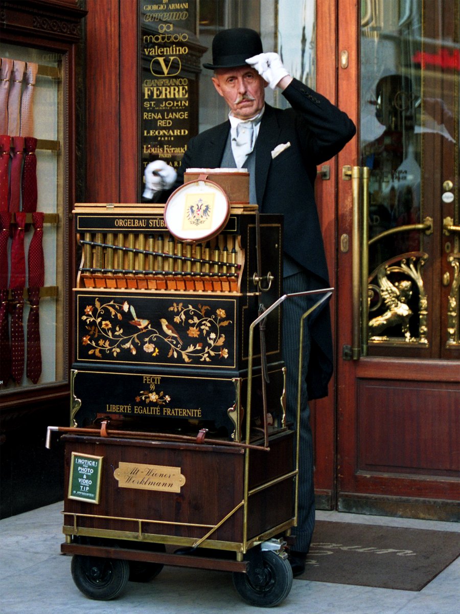 Ivana_Nika's tweet photo. 5th August 1826
"Dinner about 6 20/60 — afterwards went into the saloon — played the hand organ — had Watson in to turn for us while M- [Mariana] and I danced in remembrance of former times to the tune of Smith’s hornpipe, and then I sang ‘Early days how fair and fleeting’ ‘In thee I take so dear a part’, ‘I dreampt my heart was laid one day’ etc. — tea at 9"

One of #AnneLister 's journal entries showing us how much she loved music, playing the instruments, dancing and singing.

Barrel organ or hand organ is a type of musical instrument which is played with turning the crank by a human or a monkey, releasing a pre-set melody.
https://t.co/NIsRpsTKe3

We can hear Sir Sidney Smith's Hornpipe tune and see the accompanying dance moves thanks to this website:

https://t.co/HhBWkmbum0