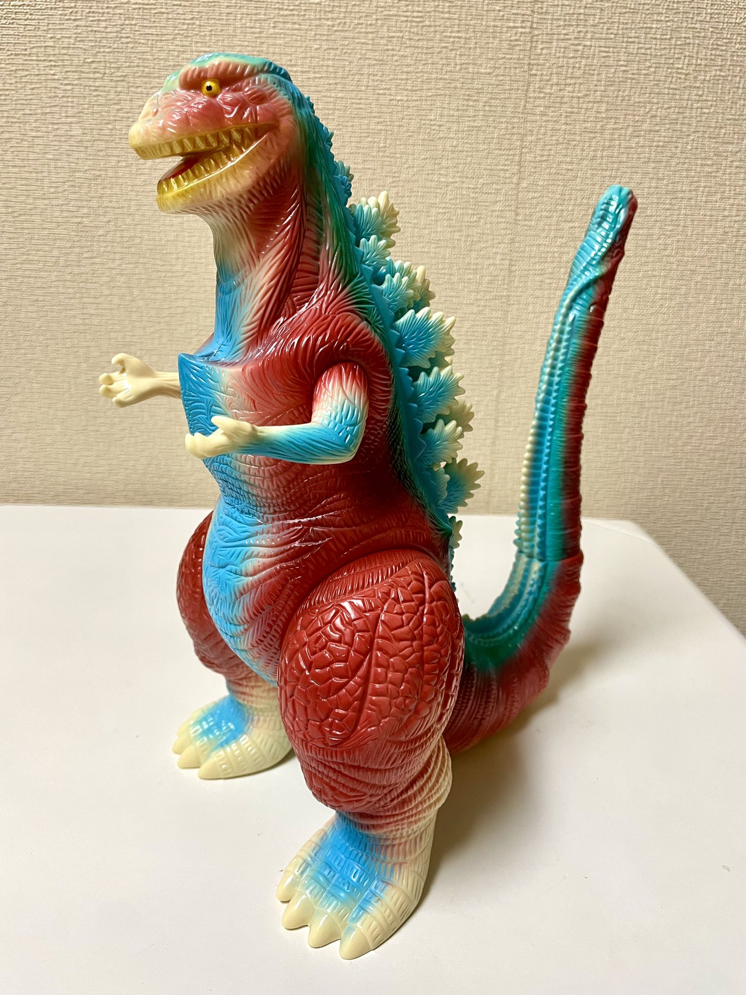 マルサン ゴジラ第二形態 オーロラクリスタル マルサン ゴジラ第二形態 オーロラクリスタル マルサン 2016 シン