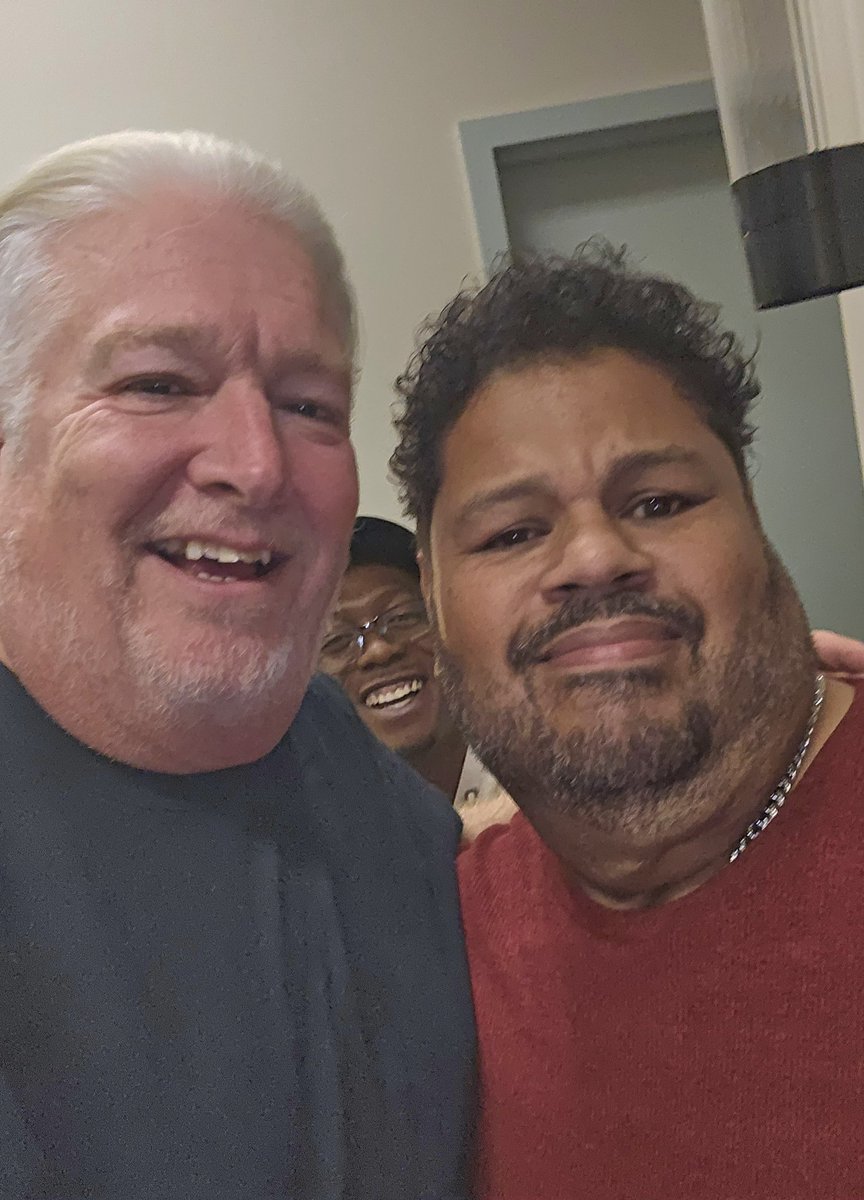 artistsexposed's tweet image. I love this photo so much with

Marvin F Camillo Valentine Jr. 

Between us was a sneaky little

Darius Bray-Journigan 

Photo bombing us... lol

#soss #nyctheater #goodfriends #lifeoftym #tymmoss #gaymoviestar #lgbtactivist #nycentertainers #grandmarshallofthegays 

@tymmoss