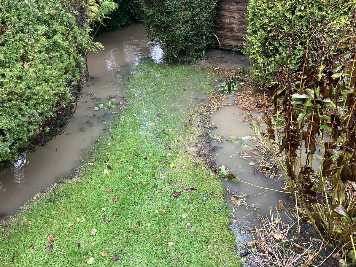 Bugger, electric off, now this 😩😩😩