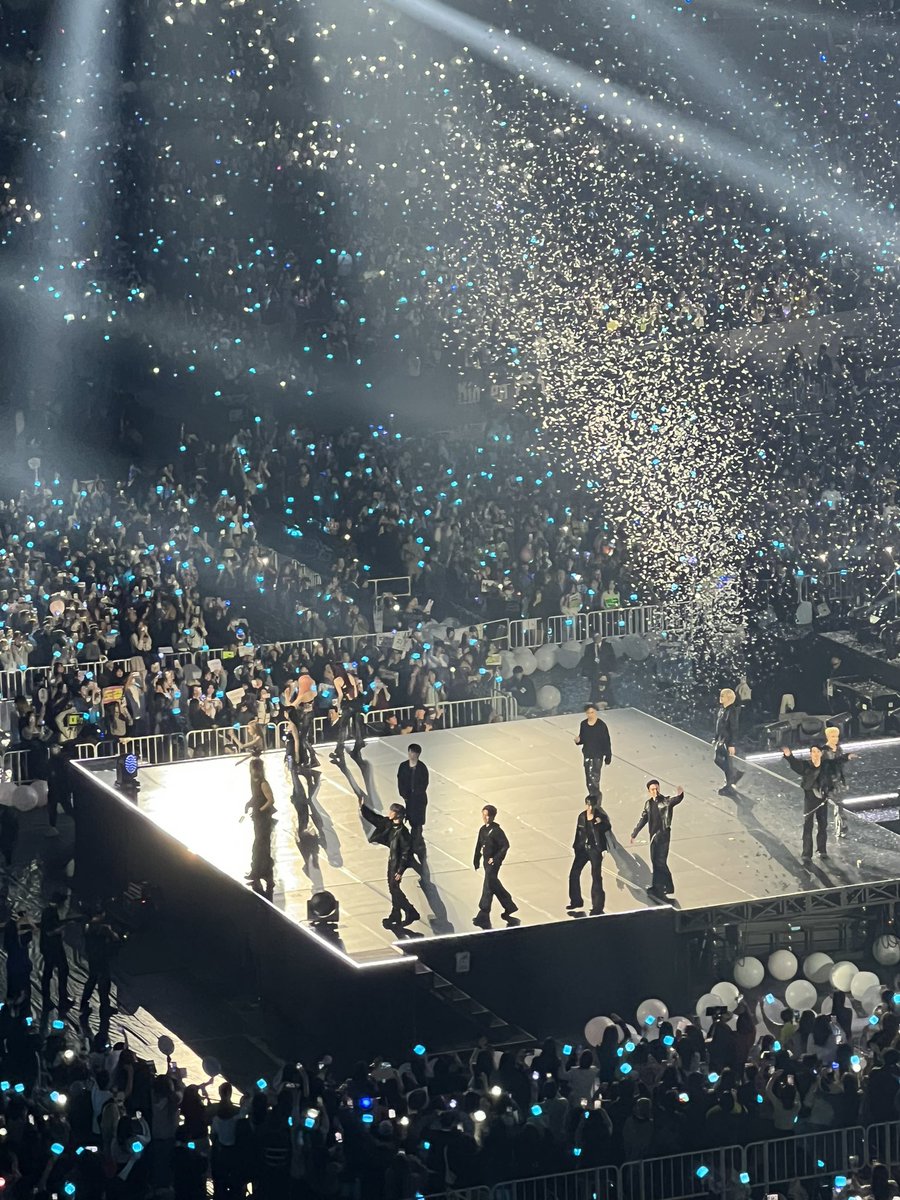 mmmmh117's tweet photo. 楽しかったMAMA2024！caratになって良かった、vipで良かった！
#2024MAMAAWARDS #seventeen #BIGBANGxMAMA2024 #BIGBANG https://t.co/nSFZ3s2XmP