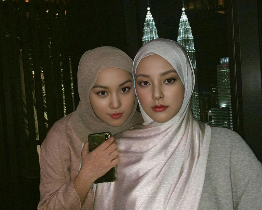 ㅤ

Anak gadis Ayah dan Bunda di Turki malam ini. 

ㅤ