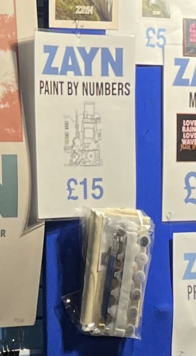 LightsUp321's tweet image. Team: "What kind of merch would you like? Shirts? Hoodies?"
Zayn: "Paint by numbers."